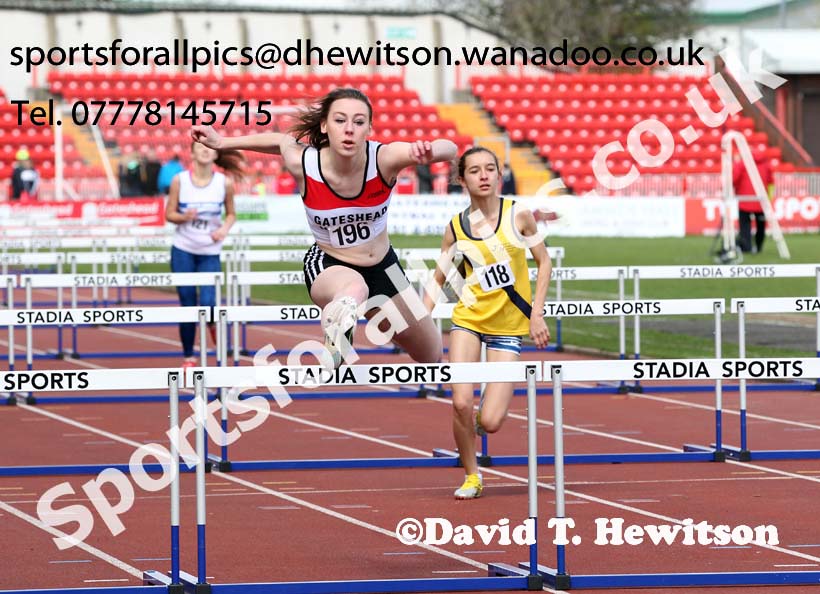Girls 100 metres hurdles. Photo: David T. Hewitson/Sports for All Pics